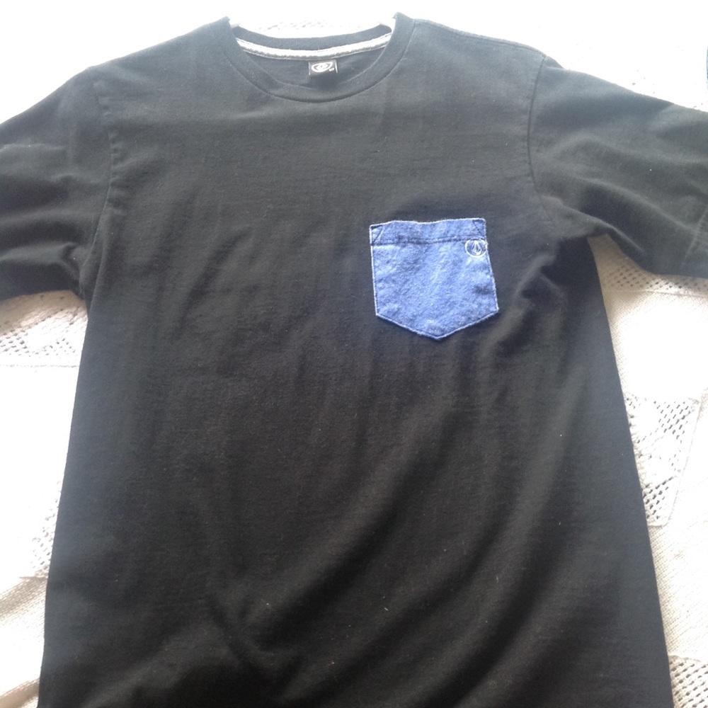 Volcom tee shirt